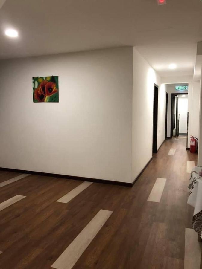 Kapit Hotel Kuching Exteriör bild
