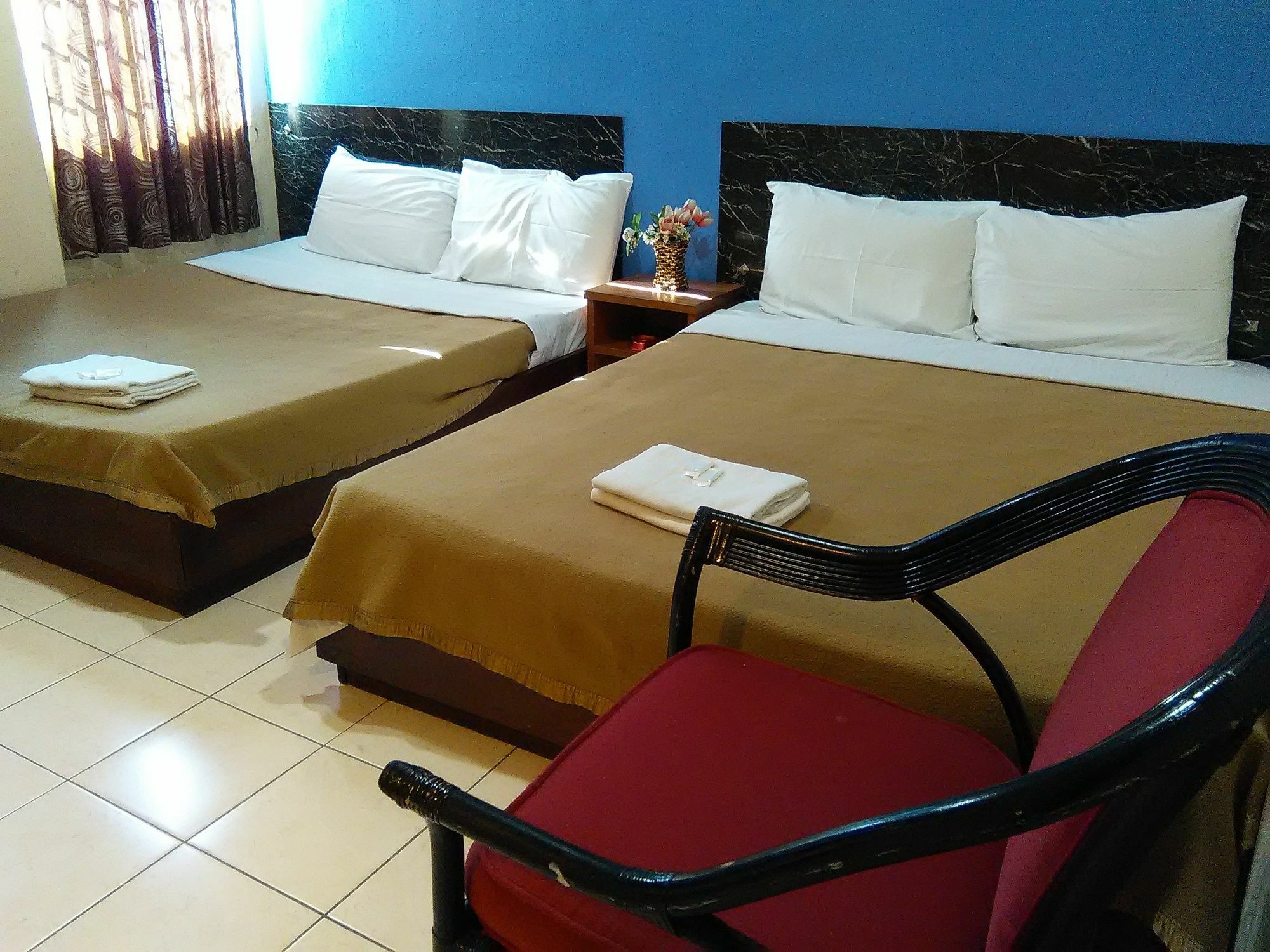 Kapit Hotel Kuching Exteriör bild